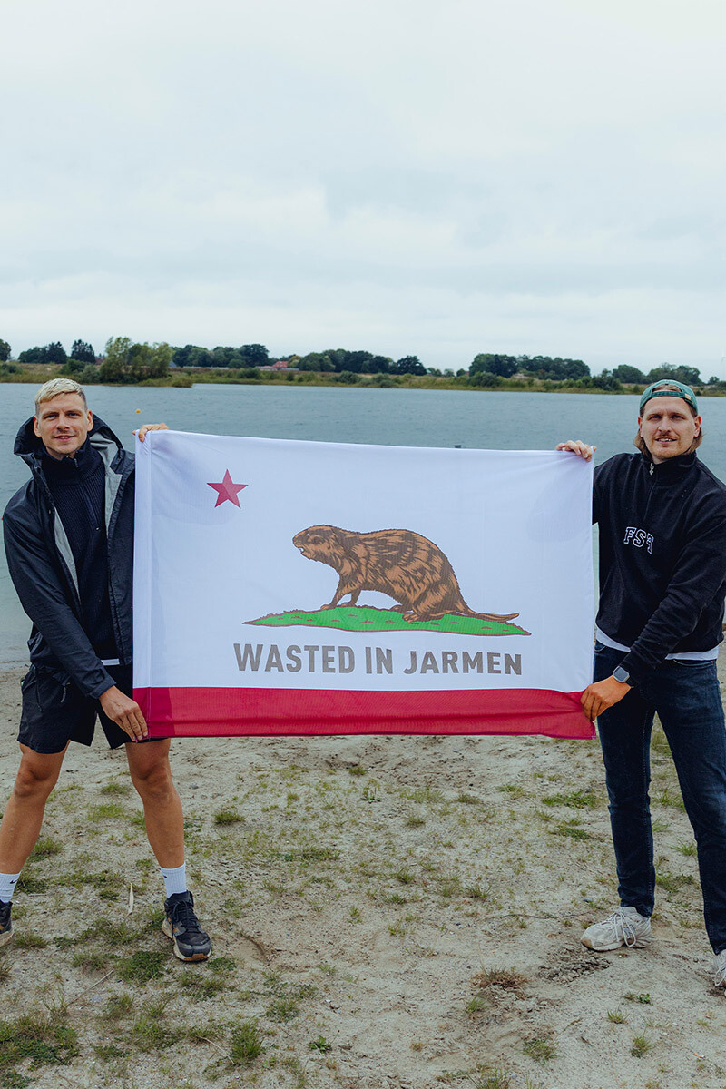 Flagge Wasted in Jarmen Weiß